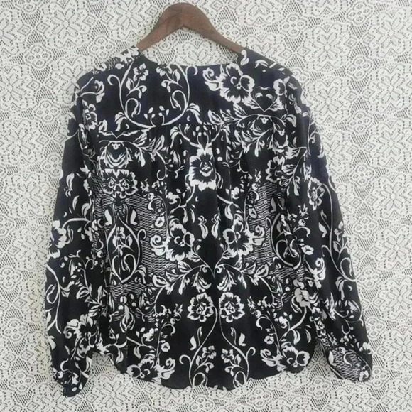 INC International Concepts wrap floral printed long sleeve chiffon blouse M - Picture 2 of 8